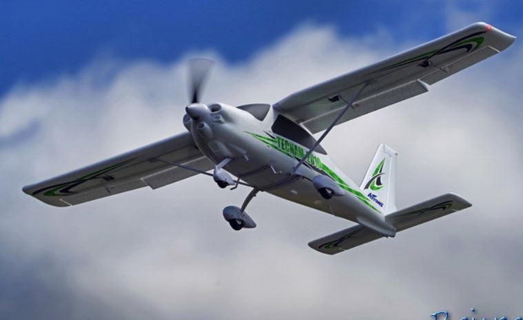 Arrows TECNAM 2010 with Floats and Gyro 3S PNP - Image 17