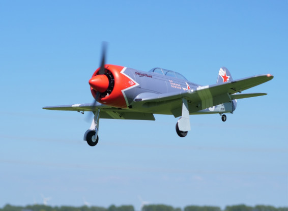Yak-11 Steadfast Single-Seat Racer 1450MM 6S PNP