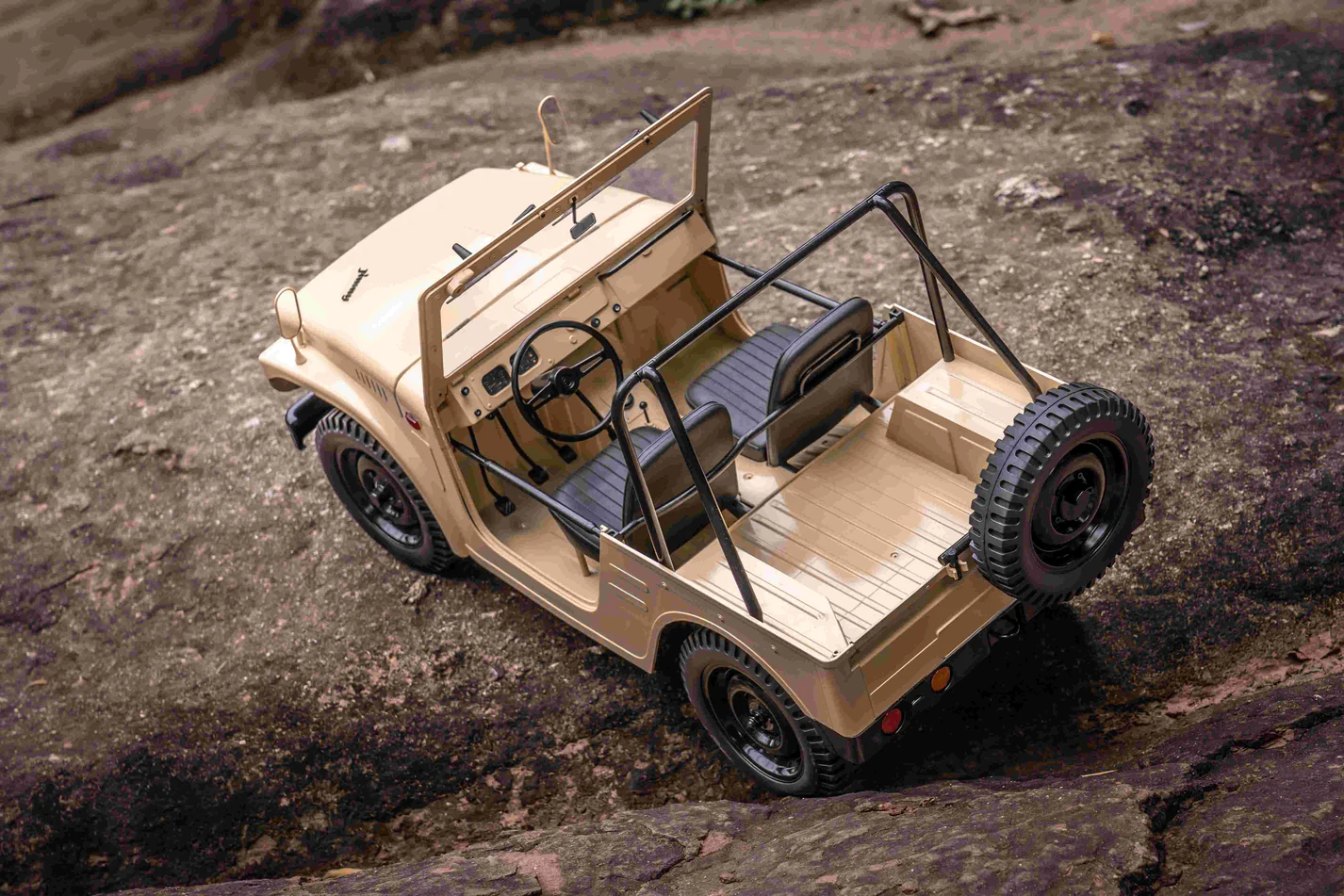 FMS Suzuki Jimny LJ10 Scaler 1/6 RTR - Image 6